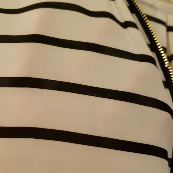 White & Black Striped Top with Gold Zipper - Picture 4 of 4